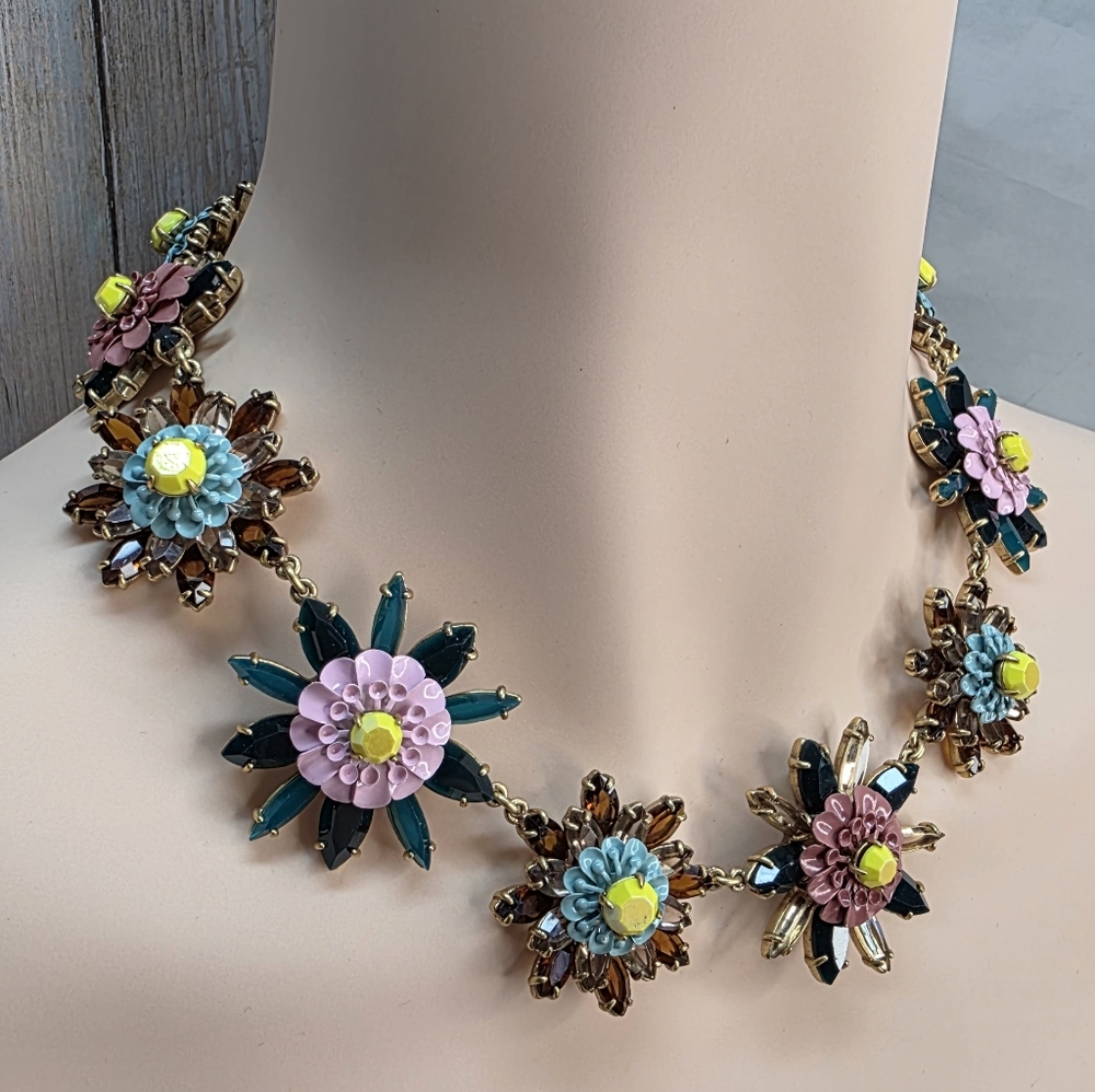 J.Crew Floral Rhinestone Enamel Statement Necklace 14” + Ext - Picture 2 of 7